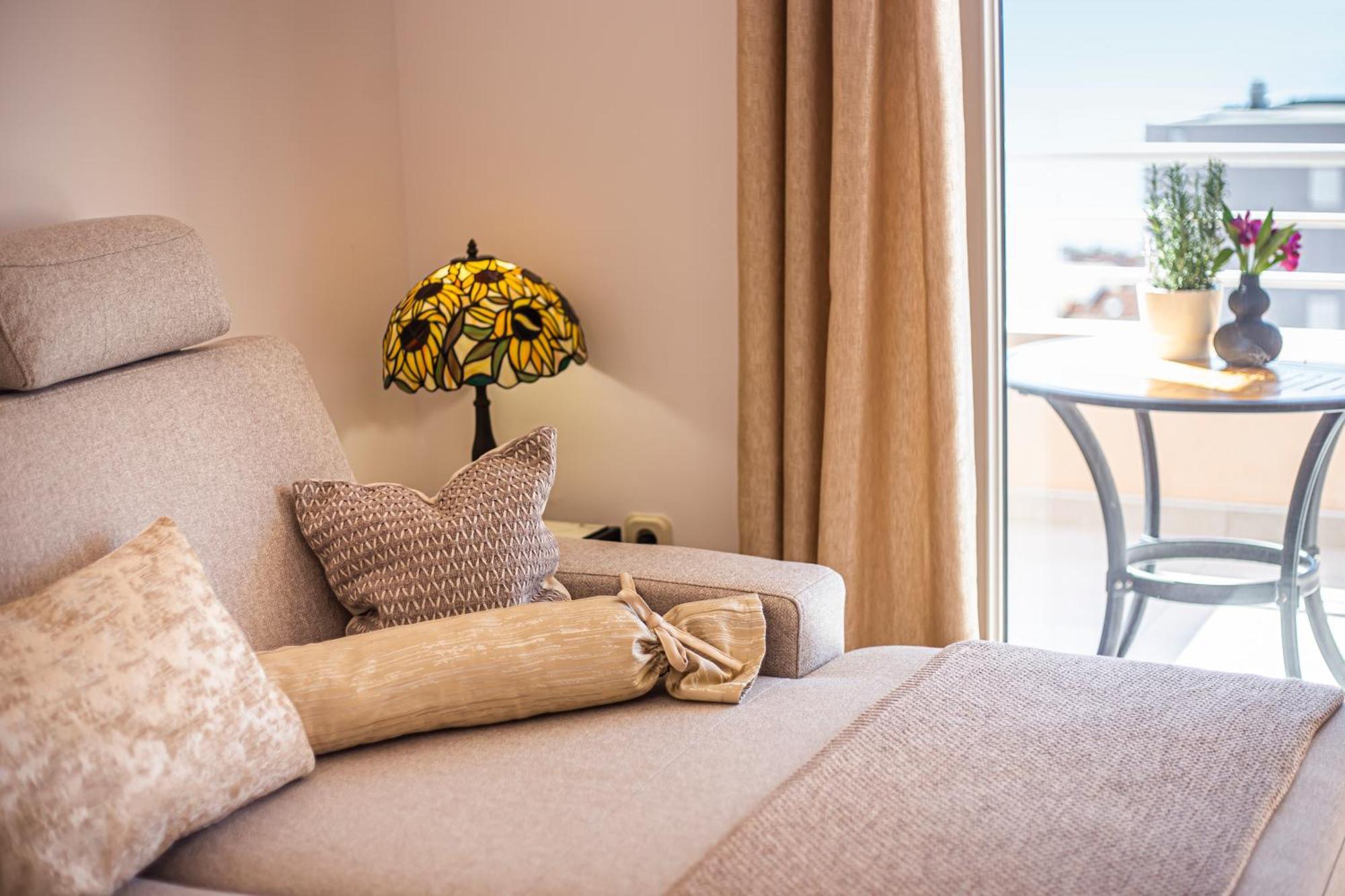Apartment Anita With Amazing Sea View Makarska Esterno foto