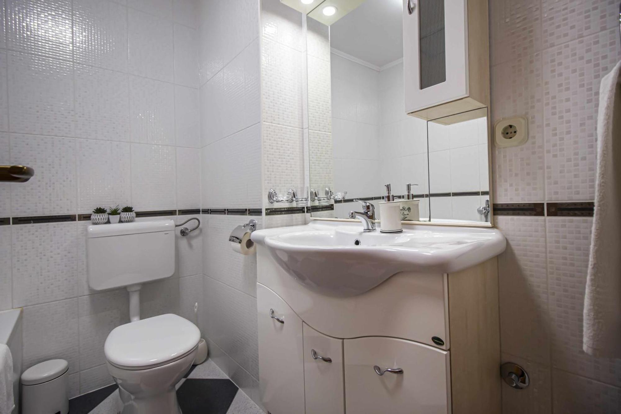 Apartment Anita With Amazing Sea View Makarska Esterno foto